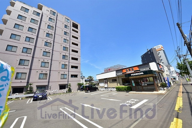 飲食店　吉野家環状通美園店（飲食店）まで325m