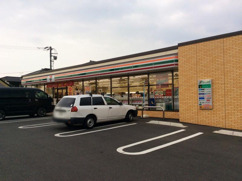 コンビニ　セブンイレブン伊勢崎宮子西店（コンビニ）まで443m