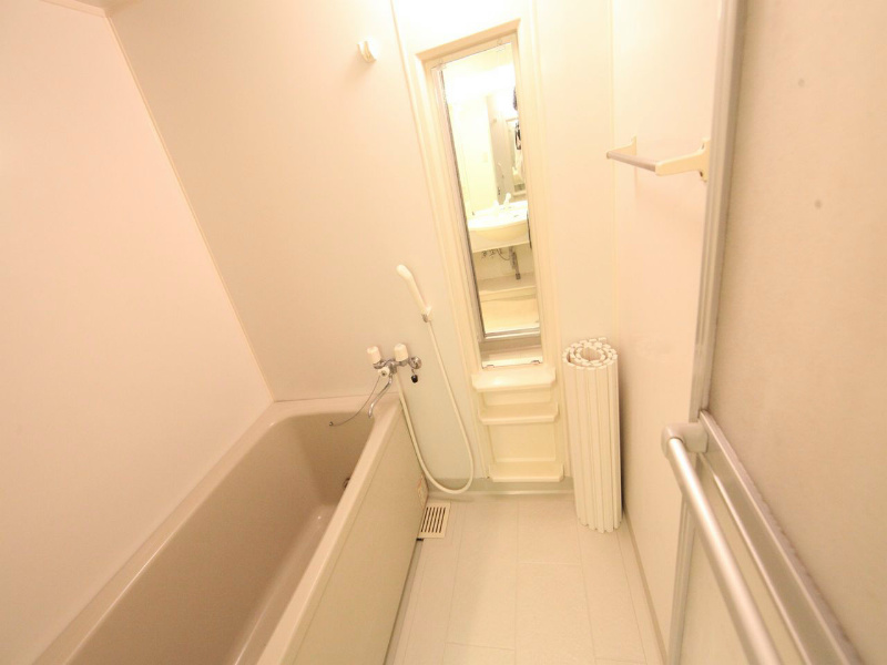 バス・シャワールーム　追い焚き付お風呂