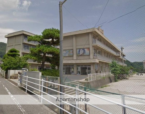 小学校　福山市立大津野小学校（小学校）まで497m