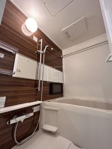 バス・シャワールーム　Vinoプレジオ本町　バスルーム