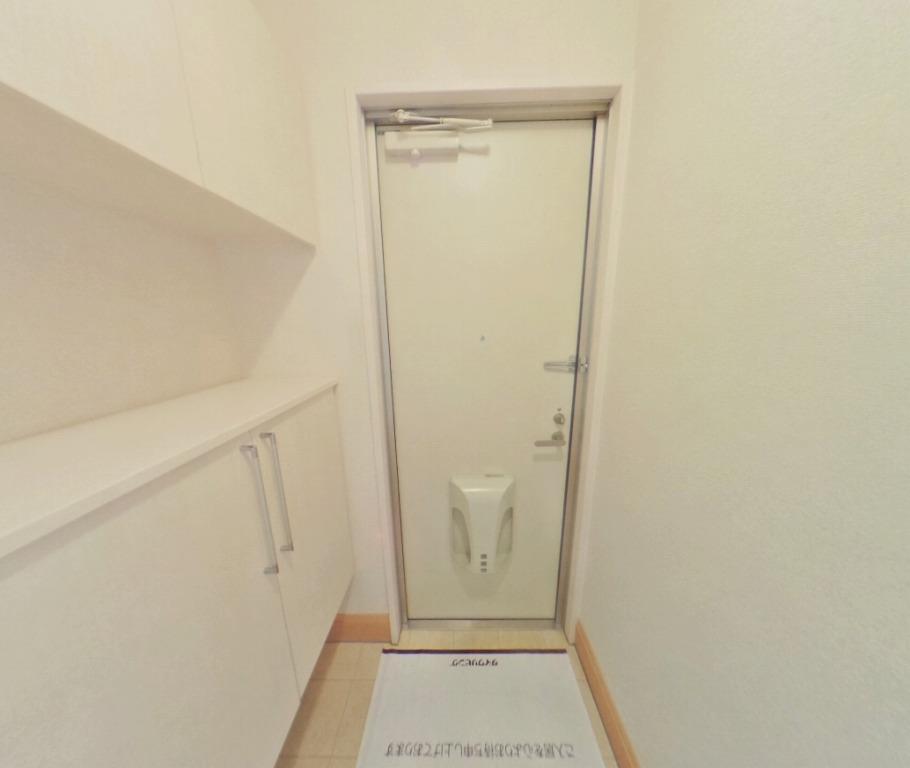 玄関　他室参照