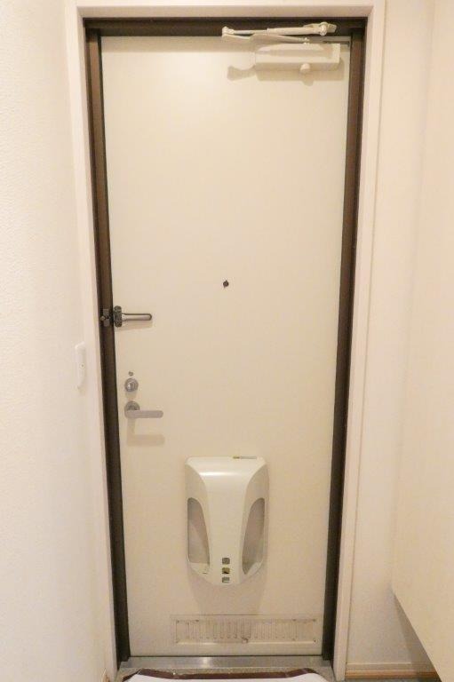 玄関　図面と現状に相違がある場合には現状を優先