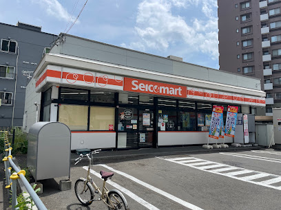 コンビニ　セイコーマート旭ヶ丘店（コンビニ）まで390m