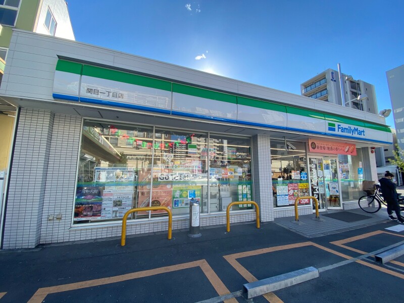 コンビニ　ファミリーマート大阪関目一丁目店（コンビニ）まで292m