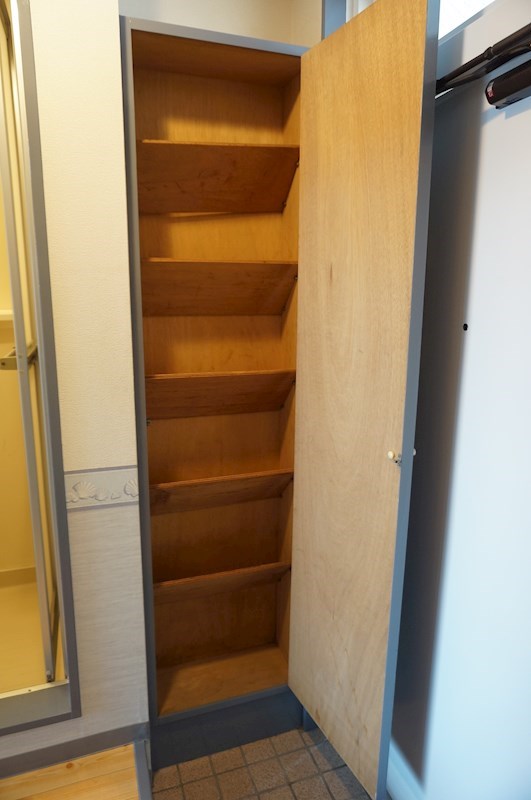 収納　シューズボックス