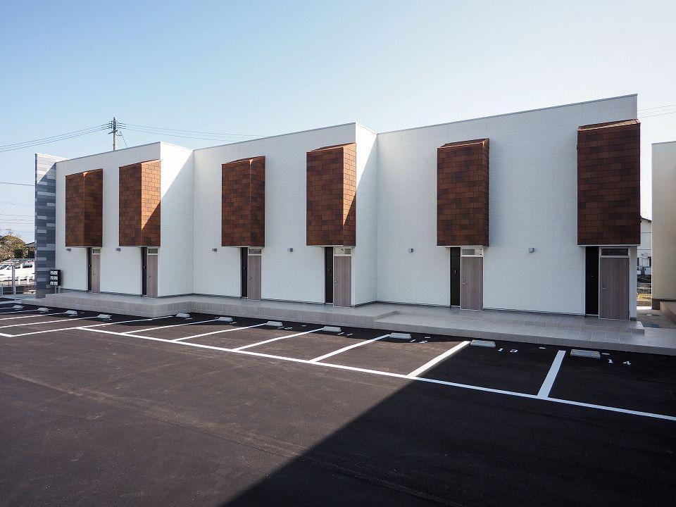 建物外観　シャープなデザインが印象的なデザイナーズアパート