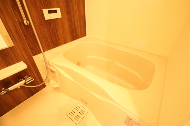 バス・シャワールーム　※別室の参考写真の為、現況優先です。