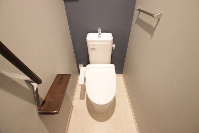 トイレ　※別号室のお写真のため現況優先