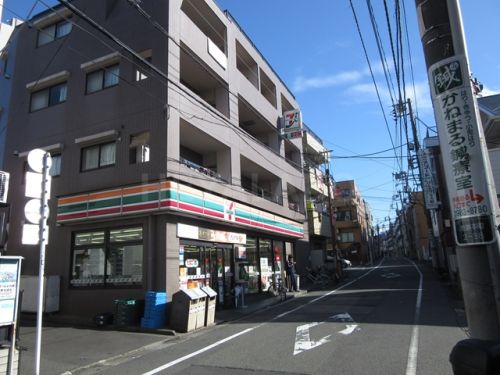 コンビニ　セブン‐イレブン 池袋本町店（コンビニ）まで280m