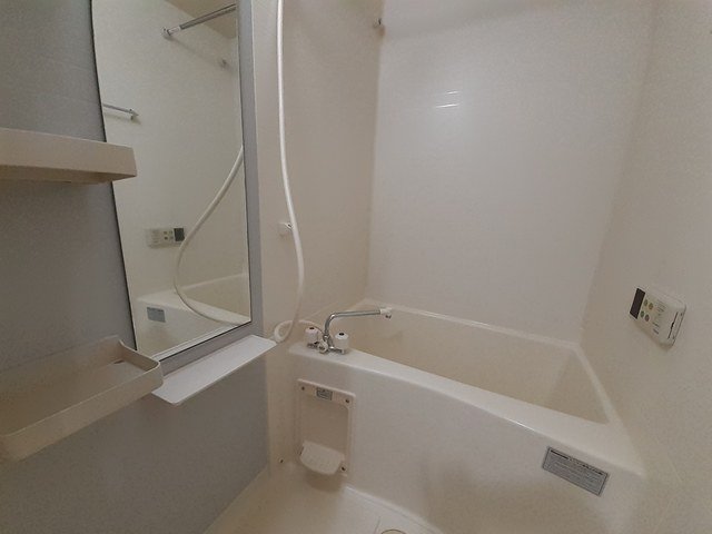 バス・シャワールーム　ゆったり過ごせるお風呂です