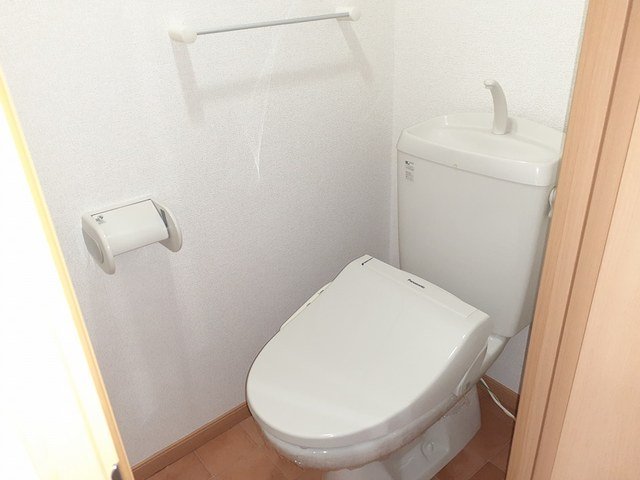 トイレ　トイレもきれいです
