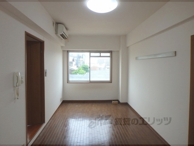 居室・リビング　洋室