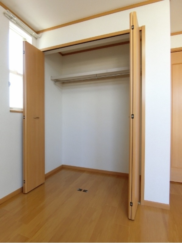 収納　図面と現状に相違がある場合には現状を優先