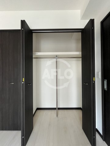 収納　グランセジュール江坂　クローゼット