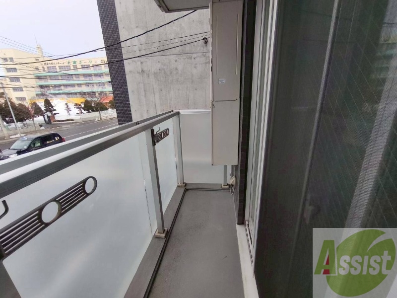 バルコニー　バルコニーです。洗濯物を干したり一息ついたりできますね！