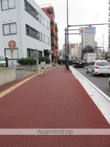 その他　前面道路（その他）まで1m