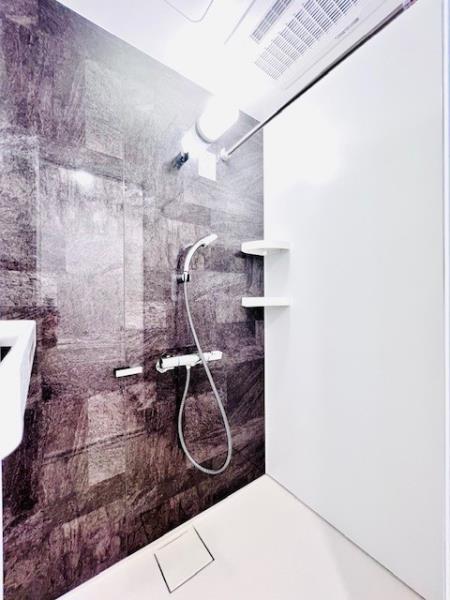 バス・シャワールーム　お風呂です