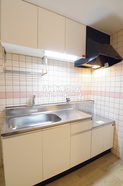 キッチン　収納豊富なキッチン！