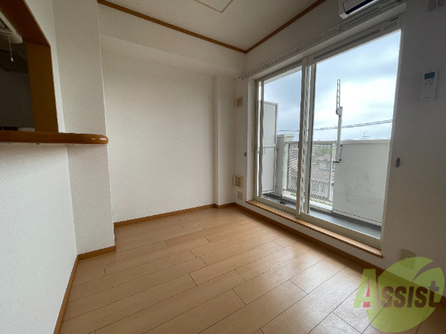 居室・リビング　６．９７帖のＤＫです、広々としていて綺麗ですね！