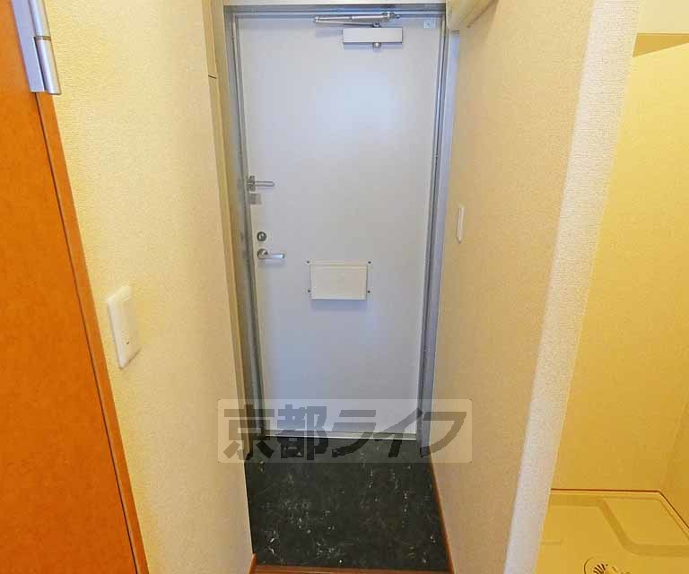 玄関　玄関です。