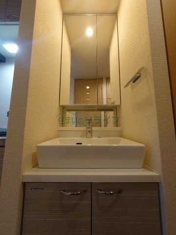 洗面設備　別部屋の参考写真です。