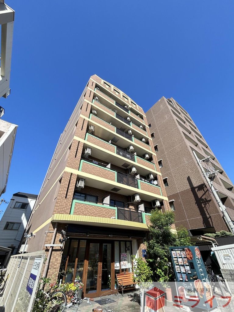 建物外観　安心感のある住まいの佇まい