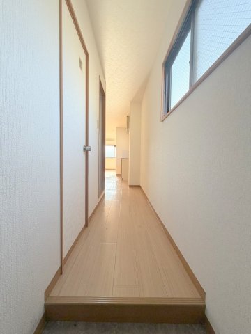 玄関　ハイツ浮田