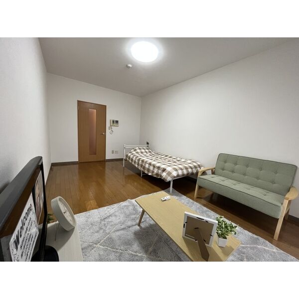 その他部屋・スペース　室内写真は別部屋の写真です。家具家電はつきません。