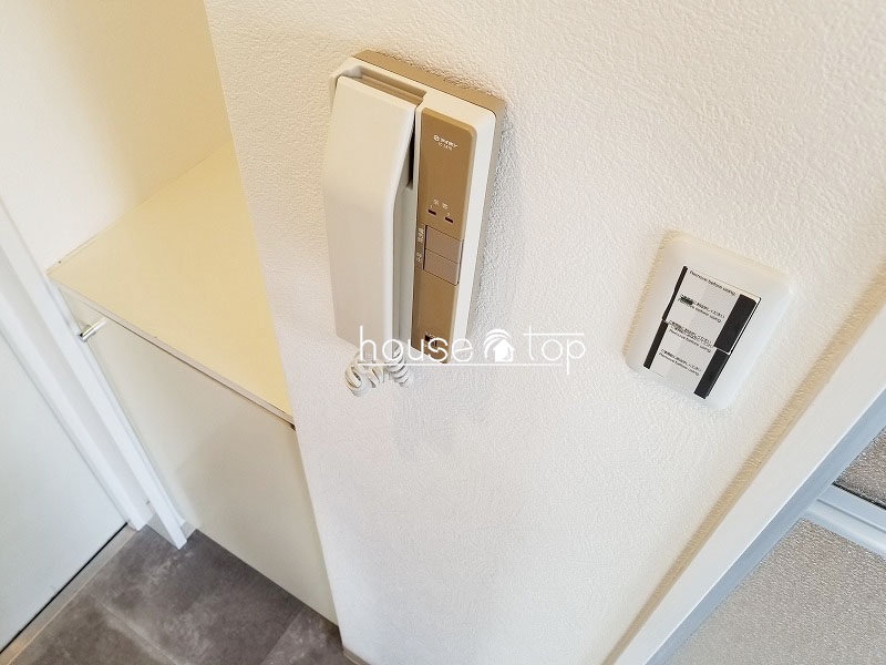 セキュリティ　インターホンがあるので急な来客でも安心ですね♪