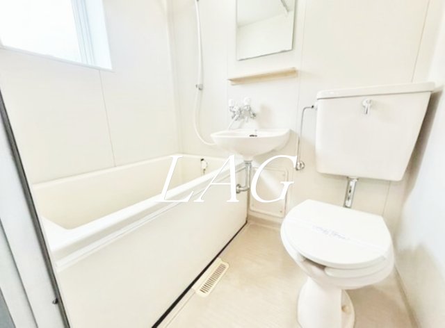 バス・シャワールーム　お風呂です。