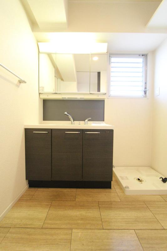 洗面設備　同タイプ・参考写真