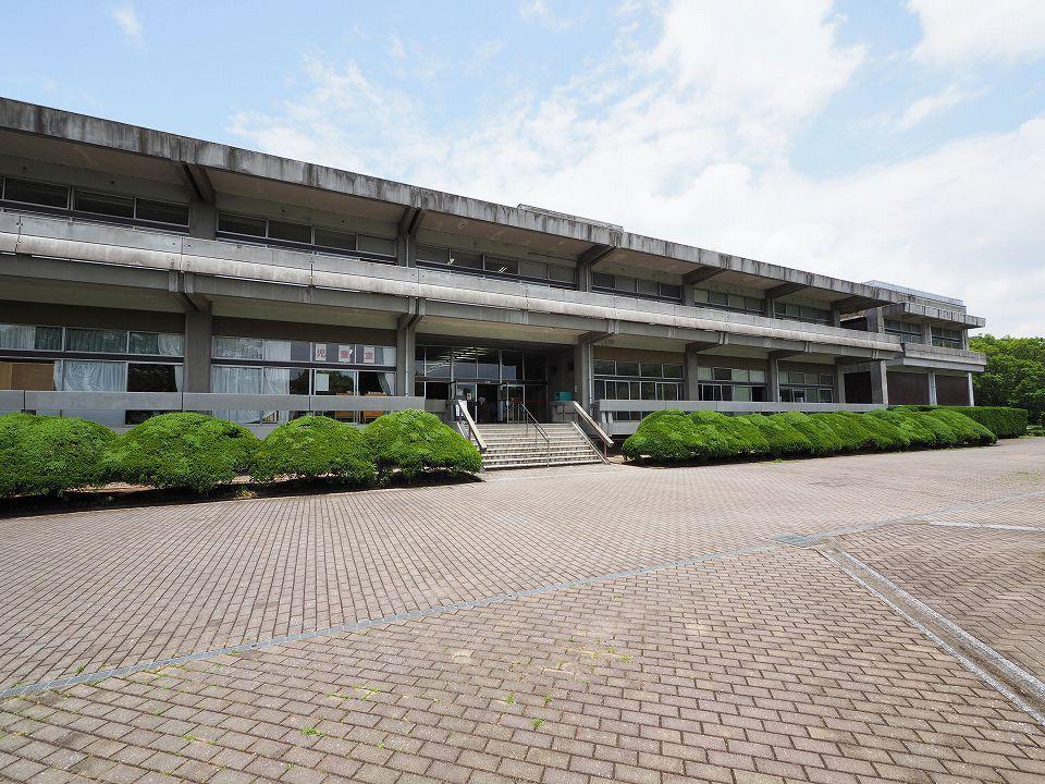 役所　佐賀県庁（役所）まで600m