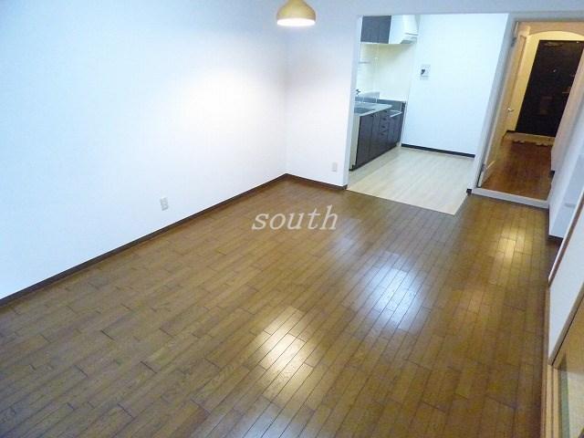 居室・リビング　開放感溢れる広々としたお部屋です♪