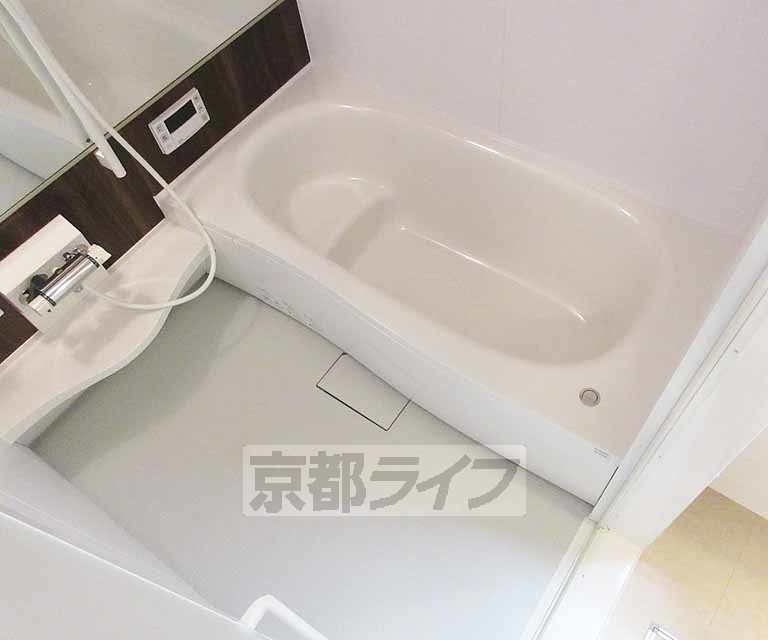 バス・シャワールーム　ゆったり広々！