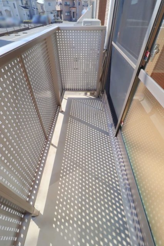 バルコニー　図面と現状に相違がある場合には現状を優先