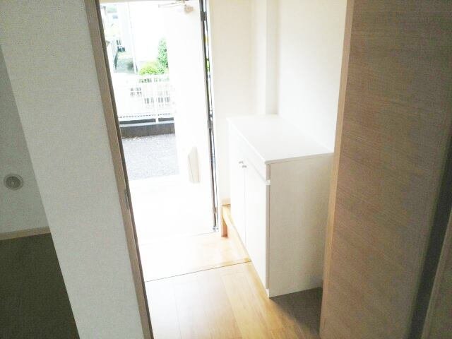 玄関　収納もある玄関です