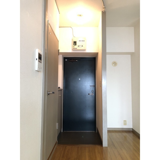 玄関　※別部屋参照。現況優先。