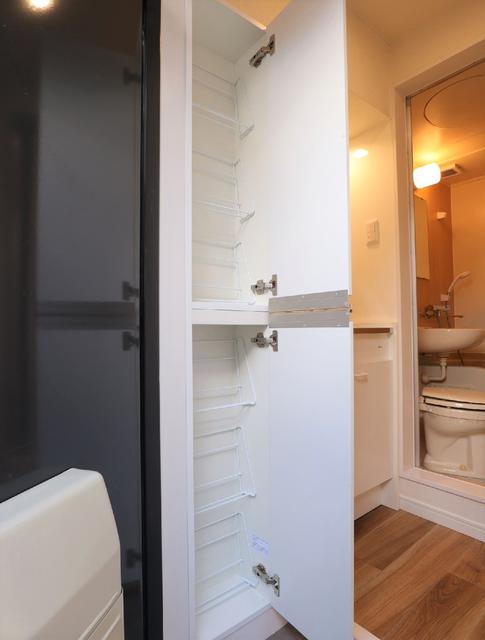 収納　収納　シューズボックス