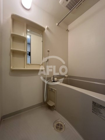 バス・シャワールーム　プレサンス新大阪クレスタ　浴室