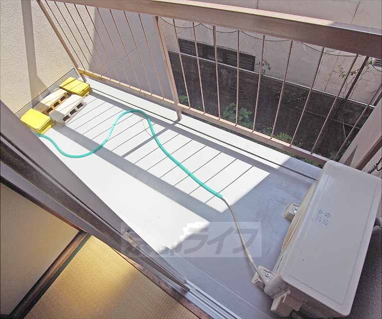 バルコニー　日当たり良好のバルコニーです。