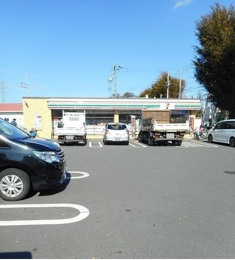 コンビニ　セブンイレブン（コンビニ）まで1000m