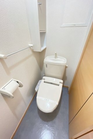 トイレ　トイレもきれいです