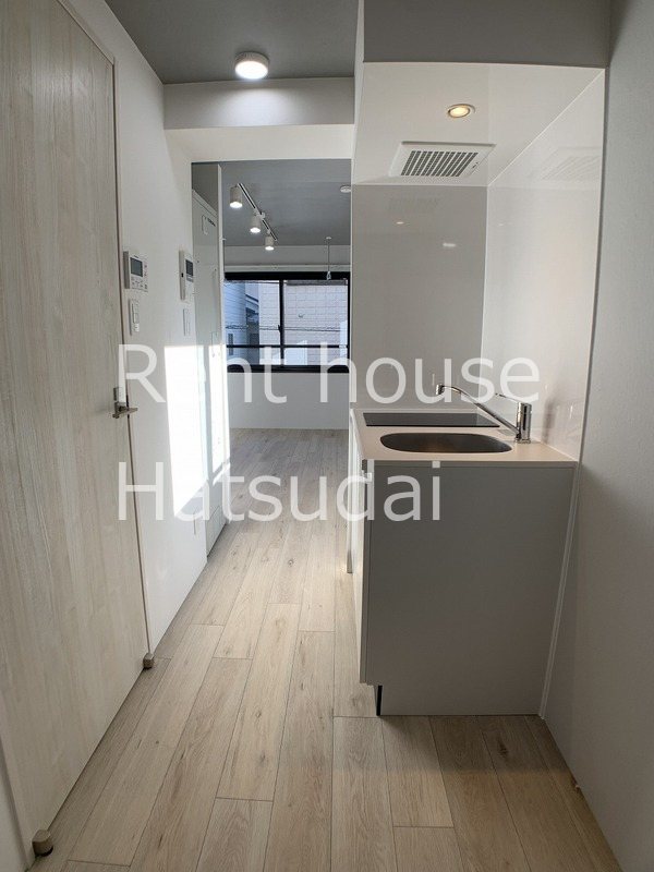 玄関　別号室の参考写真となります