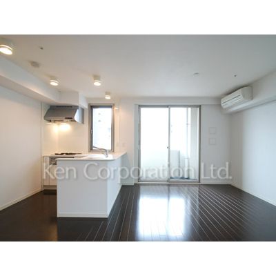 居室・リビング　同タイプ12階のお部屋を撮影。仕様が異なることがあります。