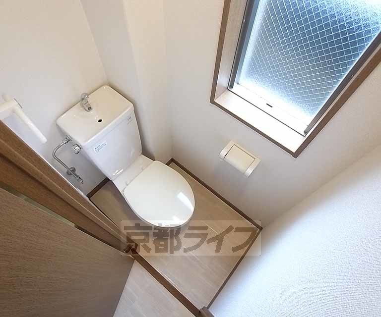 トイレ　清潔感のある洋式トイレです。