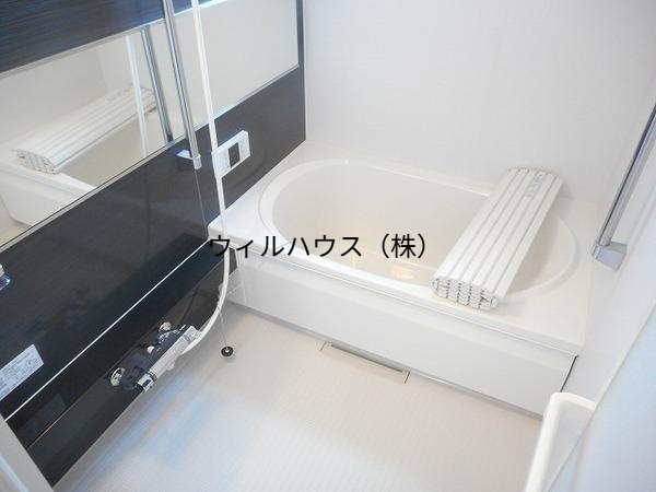 バス・シャワールーム　大型浴槽！