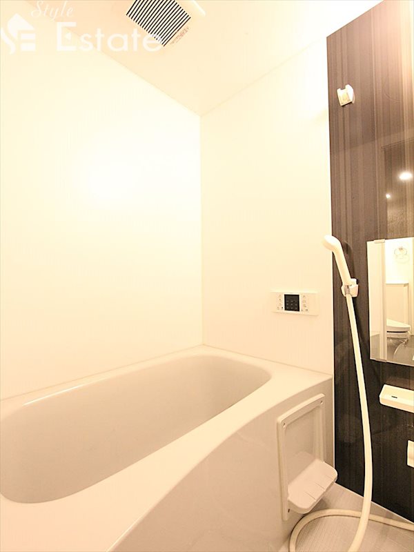 バス・シャワールーム　バスルーム