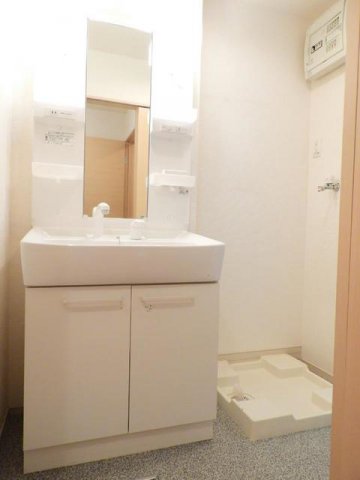 洗面設備　忙しい朝には欠かせない洗面所です