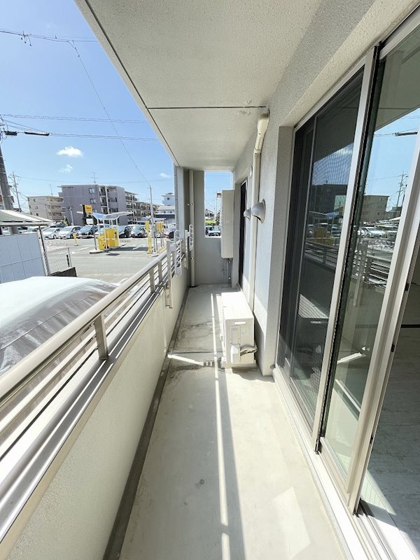 バルコニー　イメージ（反転）